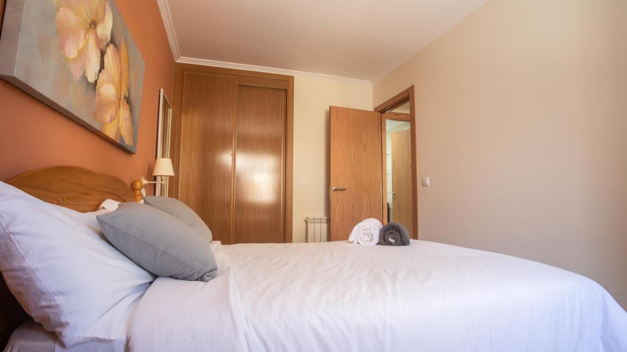 Apartamento En El Centro Con Plaza De Garaje A Guarda Luaran gambar