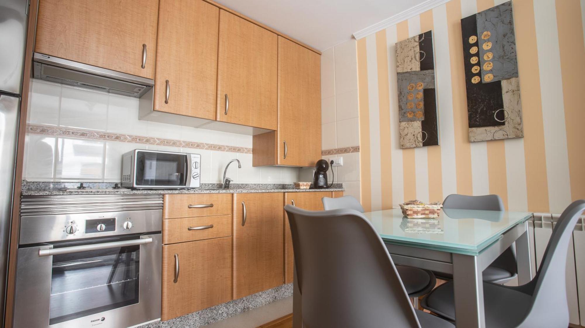 Apartamento En El Centro Con Plaza De Garaje A Guarda Luaran gambar